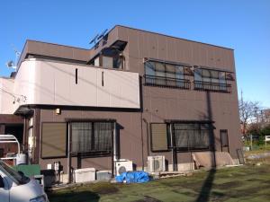 一宮市にて経年劣化が進んでしまった外壁を塗り替え、ポイントでワンカラー足しました！
